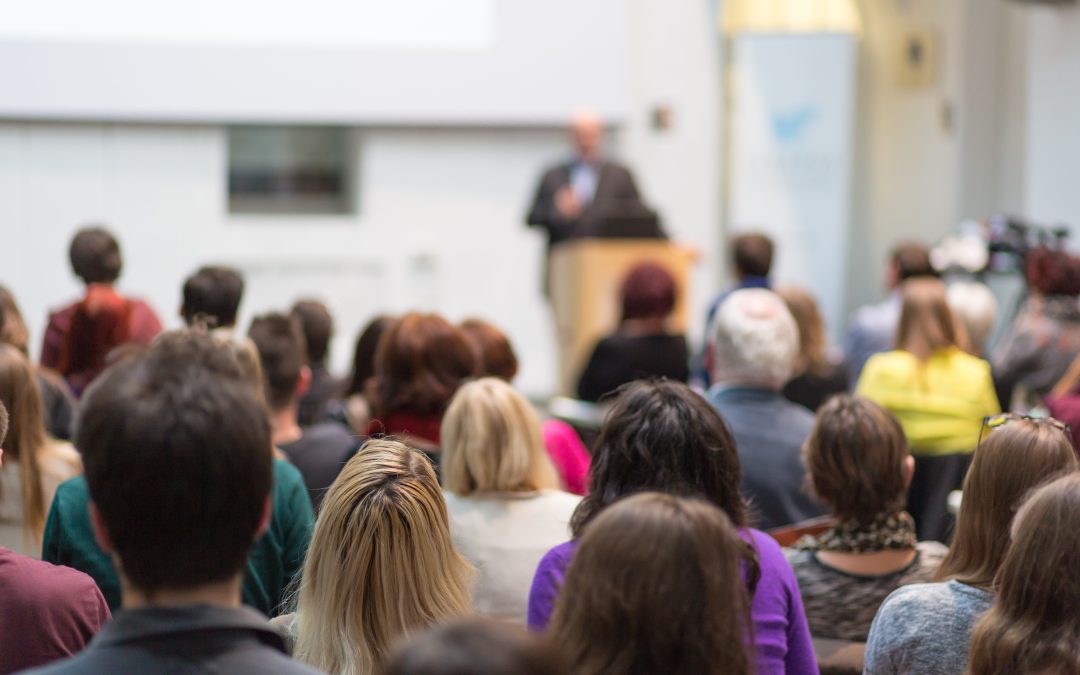 5 Public Speaking Tips to Nail Your Next Hybrid Event